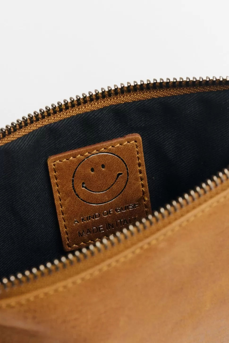 A Kind of Guise Leather Goods>Leather Pouch