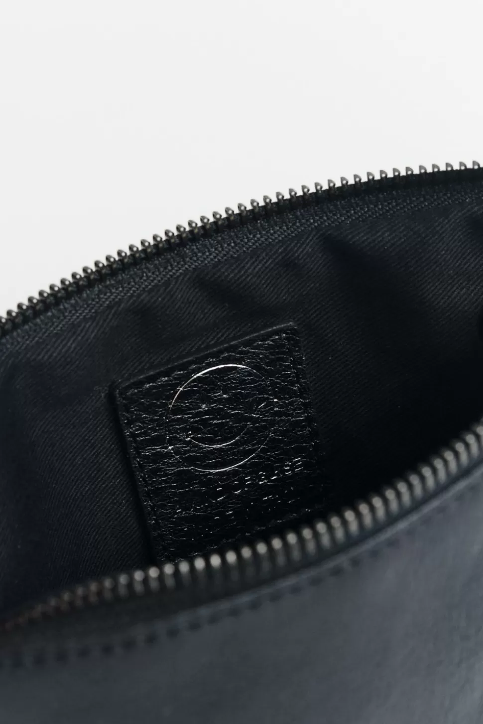 A Kind of Guise Leather Goods>Leather Pouch