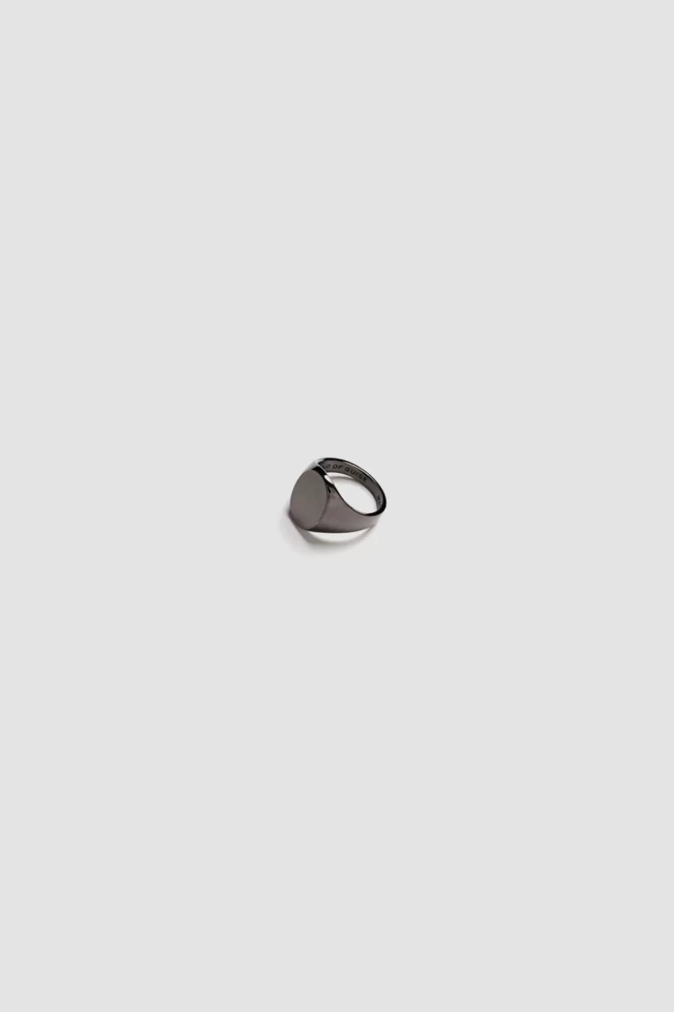 A Kind of Guise Jewellery>Signet Ring Black